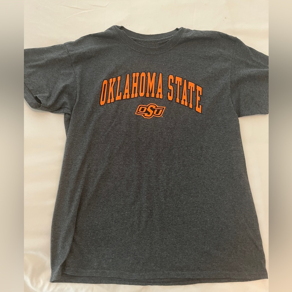 Mens OSU T-Shirt  Oklahoma State tee in like new condition! Size Large L